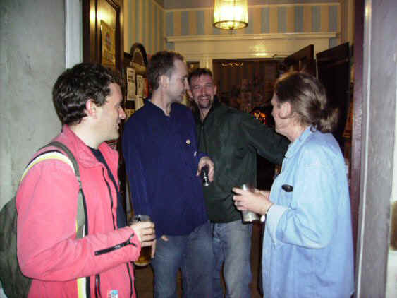 16.jpg (111302 bytes)