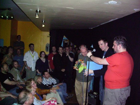 drwho2.jpg (37993 bytes)